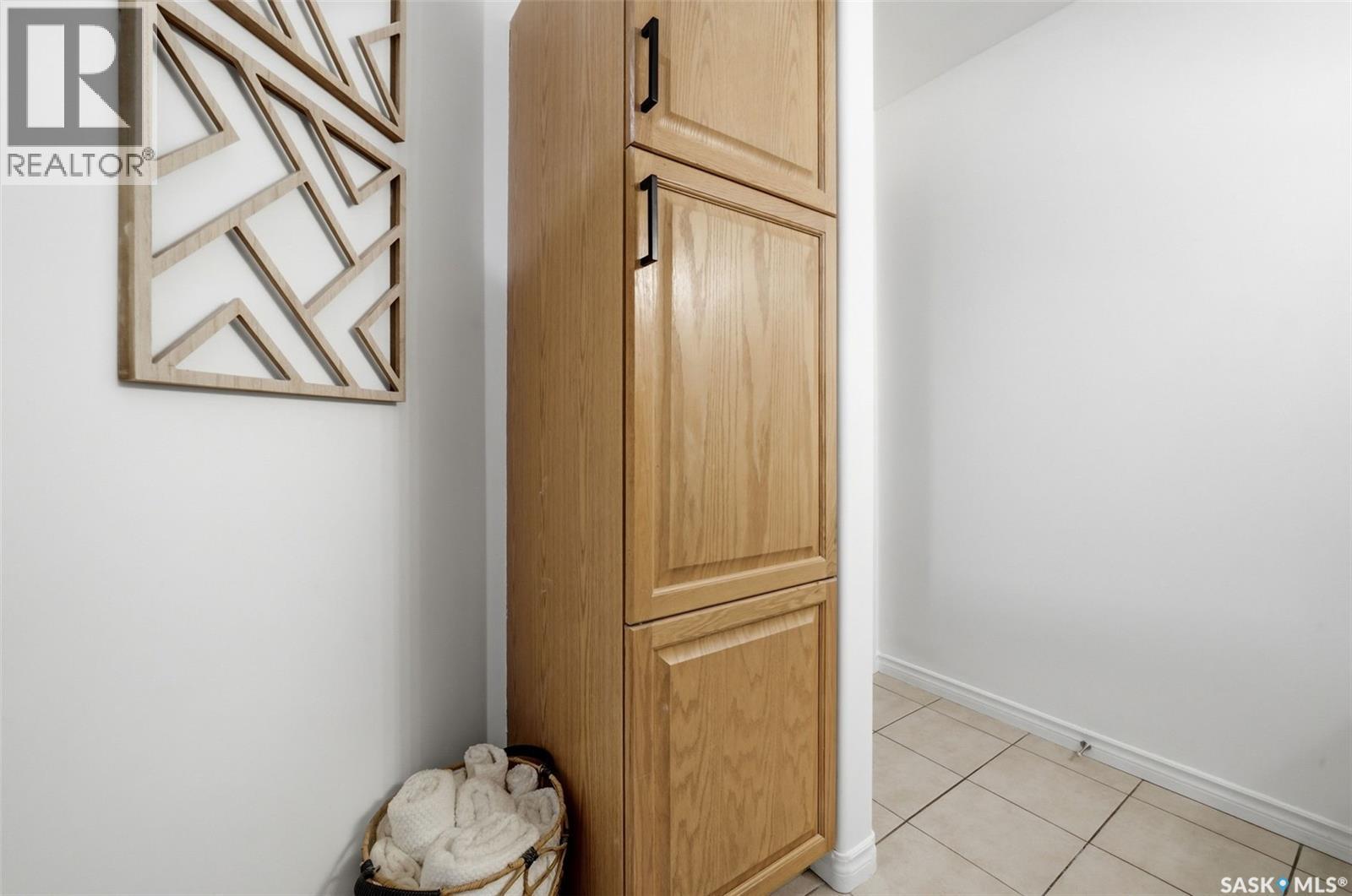 4042 Buckingham Drive, Regina, SK