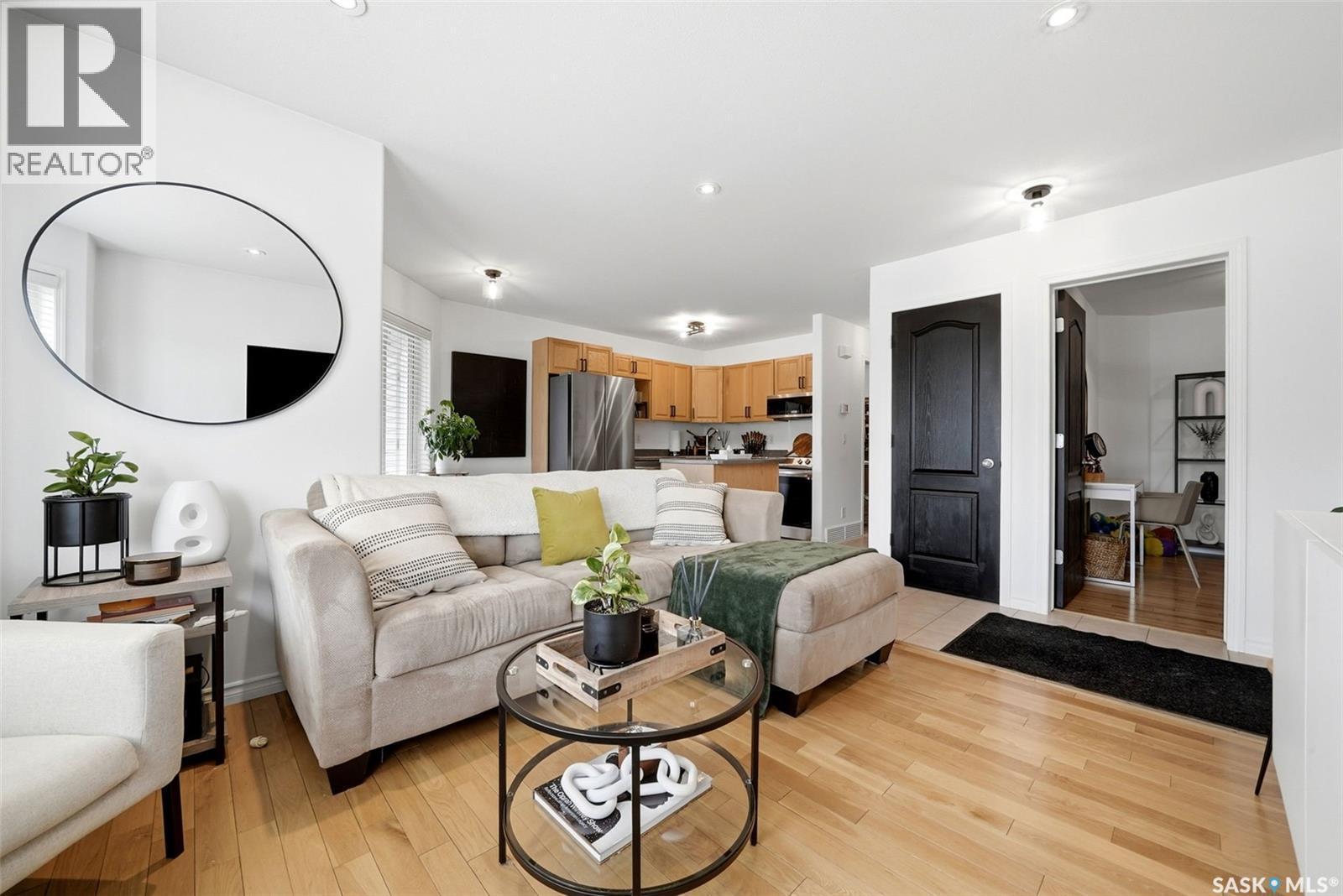 4042 Buckingham Drive, Regina, SK