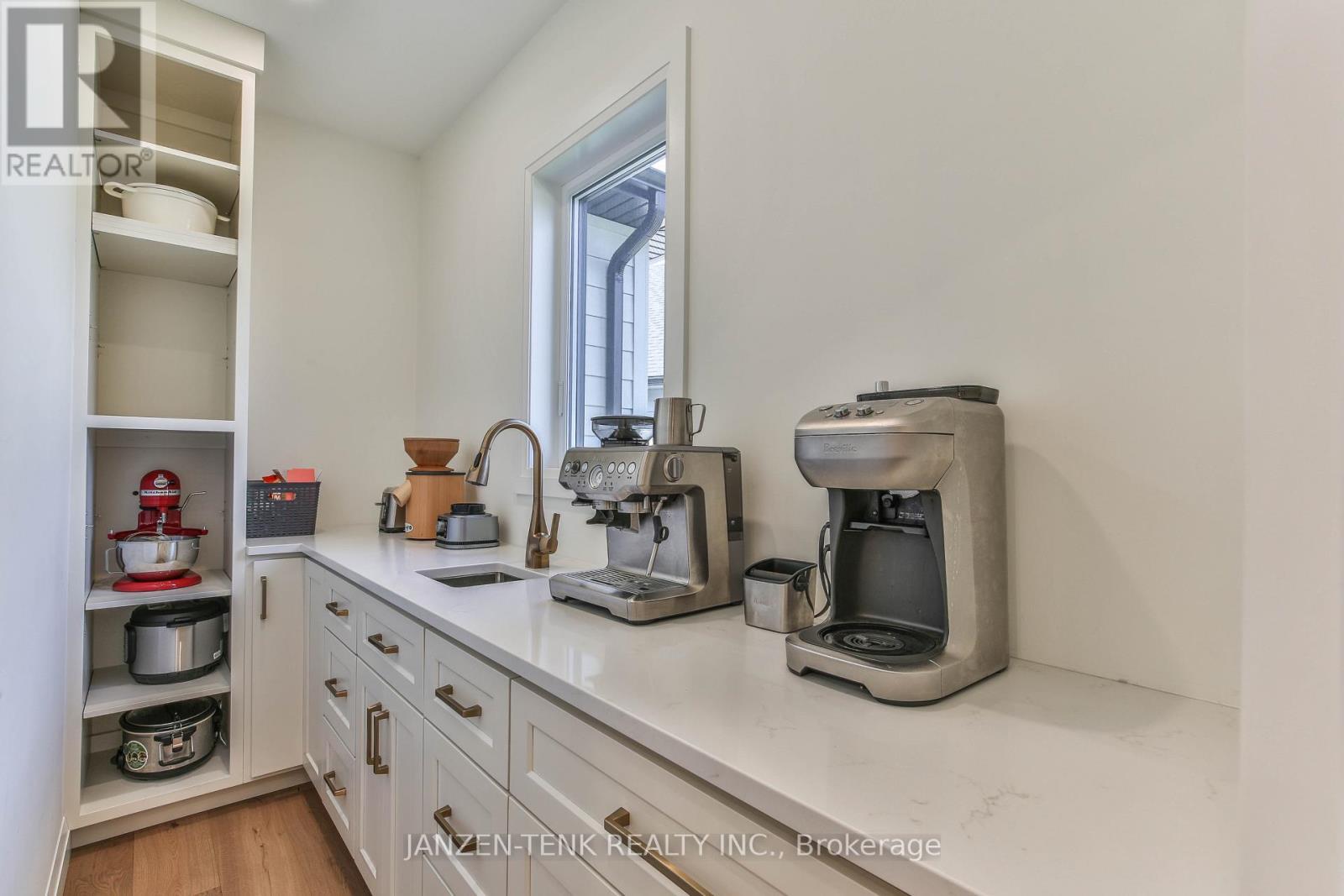 11 Charles Court, Bayham (Port Burwell), ON