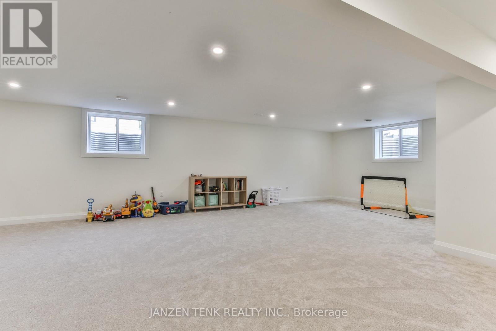 11 Charles Court, Bayham (Port Burwell), ON