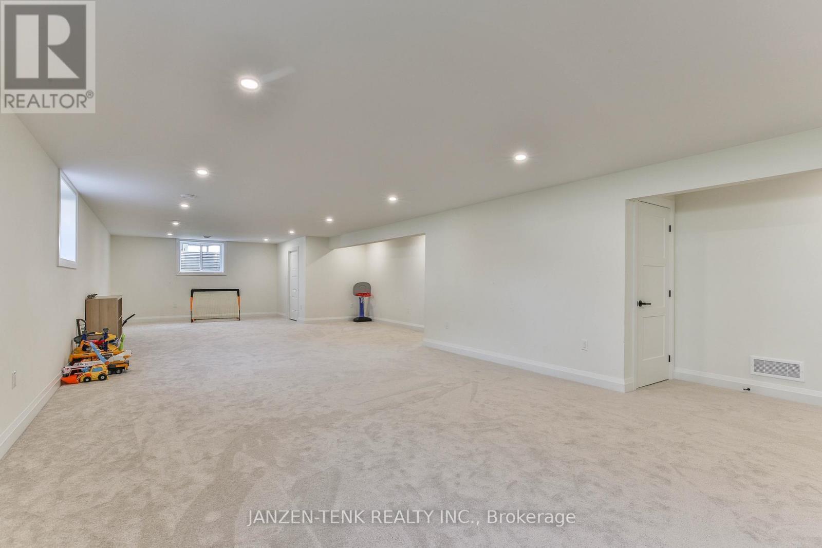 11 Charles Court, Bayham (Port Burwell), ON