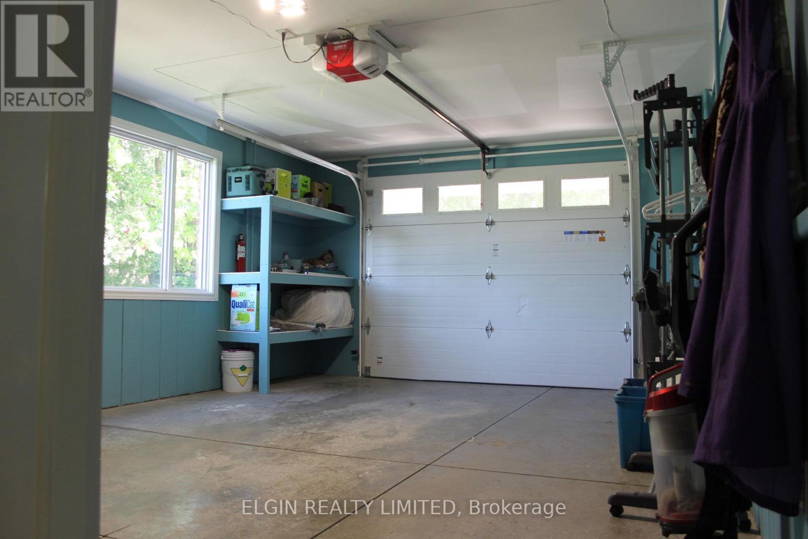 Front house single car attached garage - 42445 John Wise Line, Central Elgin, ON