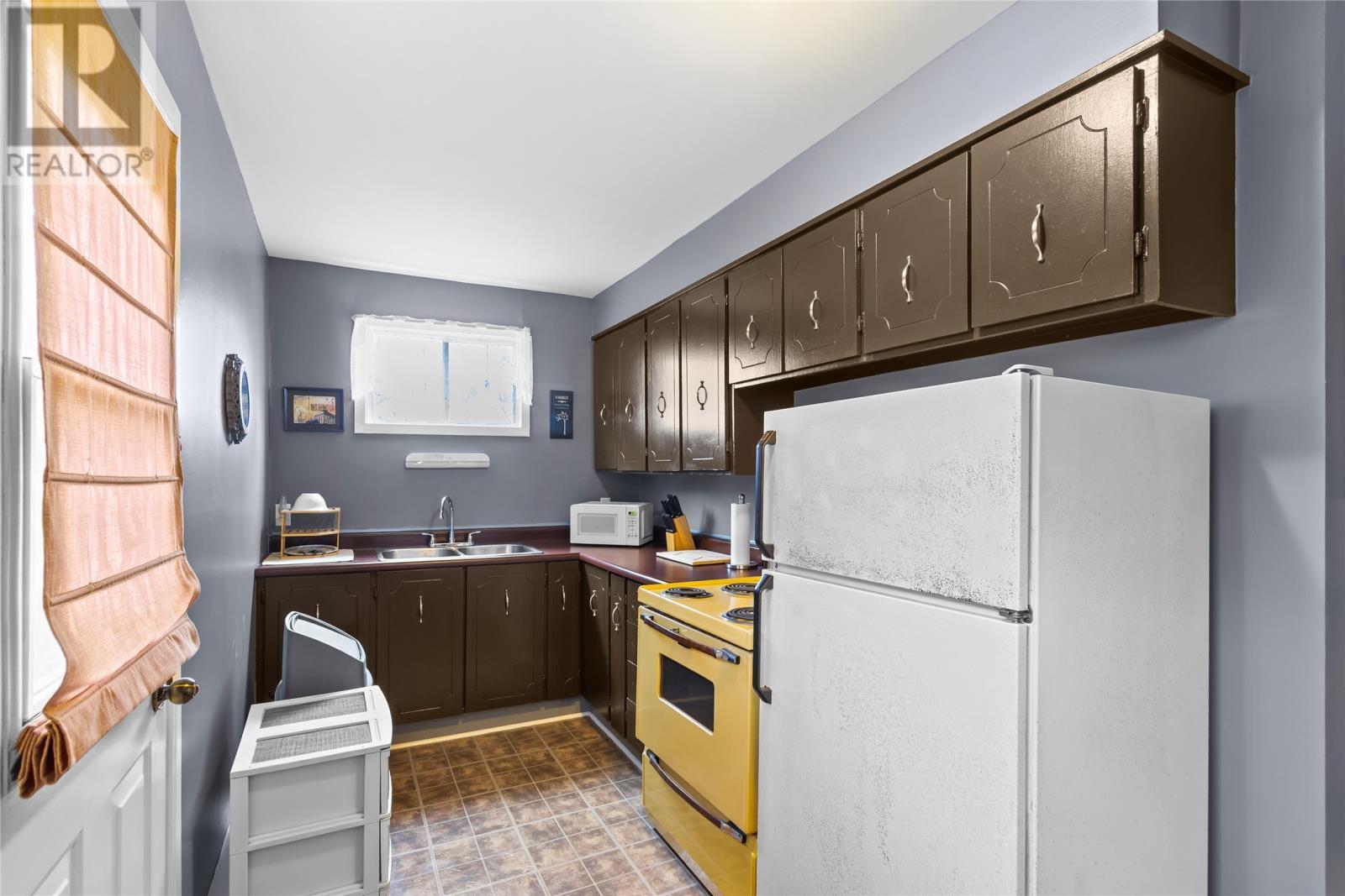 2 Bayview Heights, Conception Bay South, NL