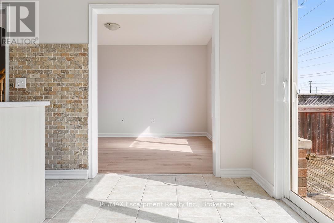 4832 Capri Crescent, Burlington (Alton), ON