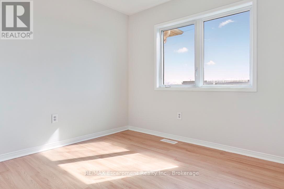 4832 Capri Crescent, Burlington (Alton), ON