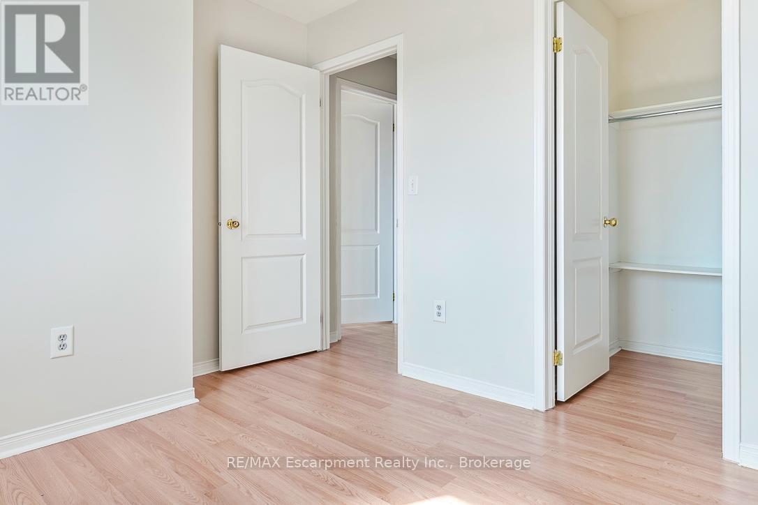 4832 Capri Crescent, Burlington (Alton), ON