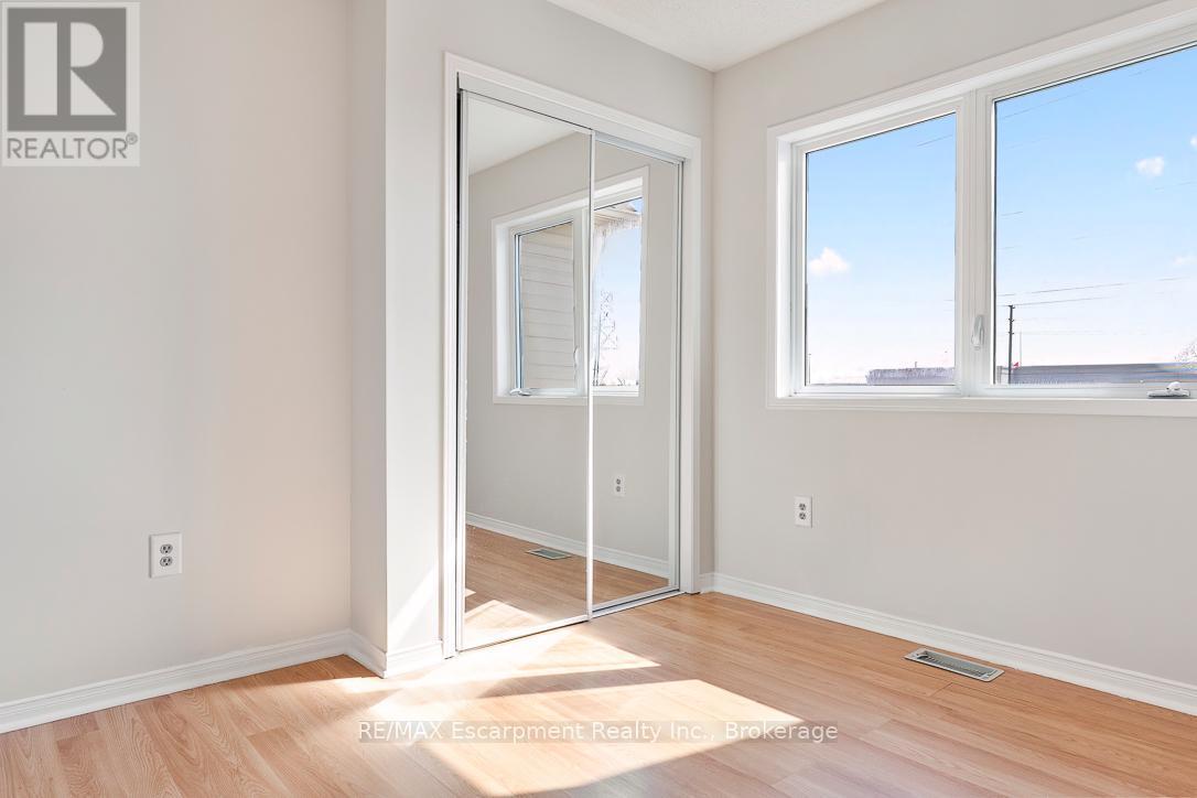 4832 Capri Crescent, Burlington (Alton), ON