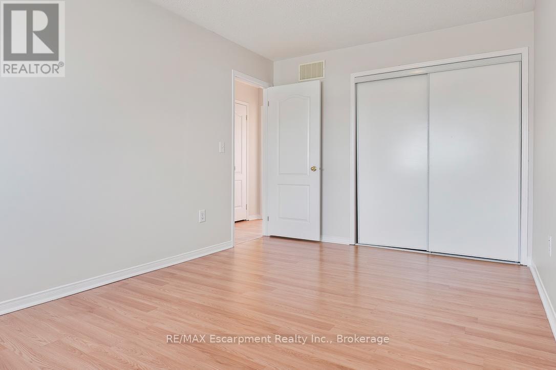 4832 Capri Crescent, Burlington (Alton), ON