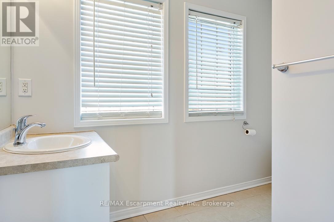 4832 Capri Crescent, Burlington (Alton), ON