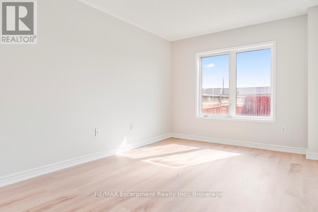 4832 Capri Crescent, Burlington (Alton), ON