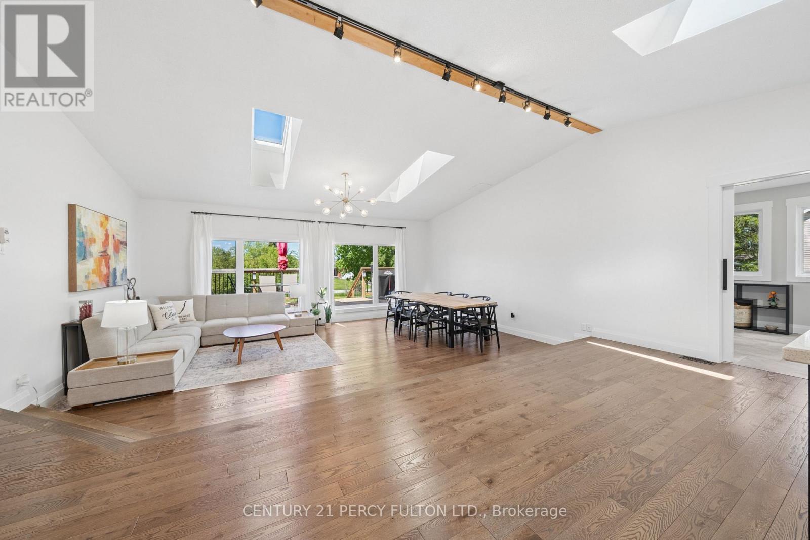 1935 Pratt'S Marina Road, Selwyn, ON