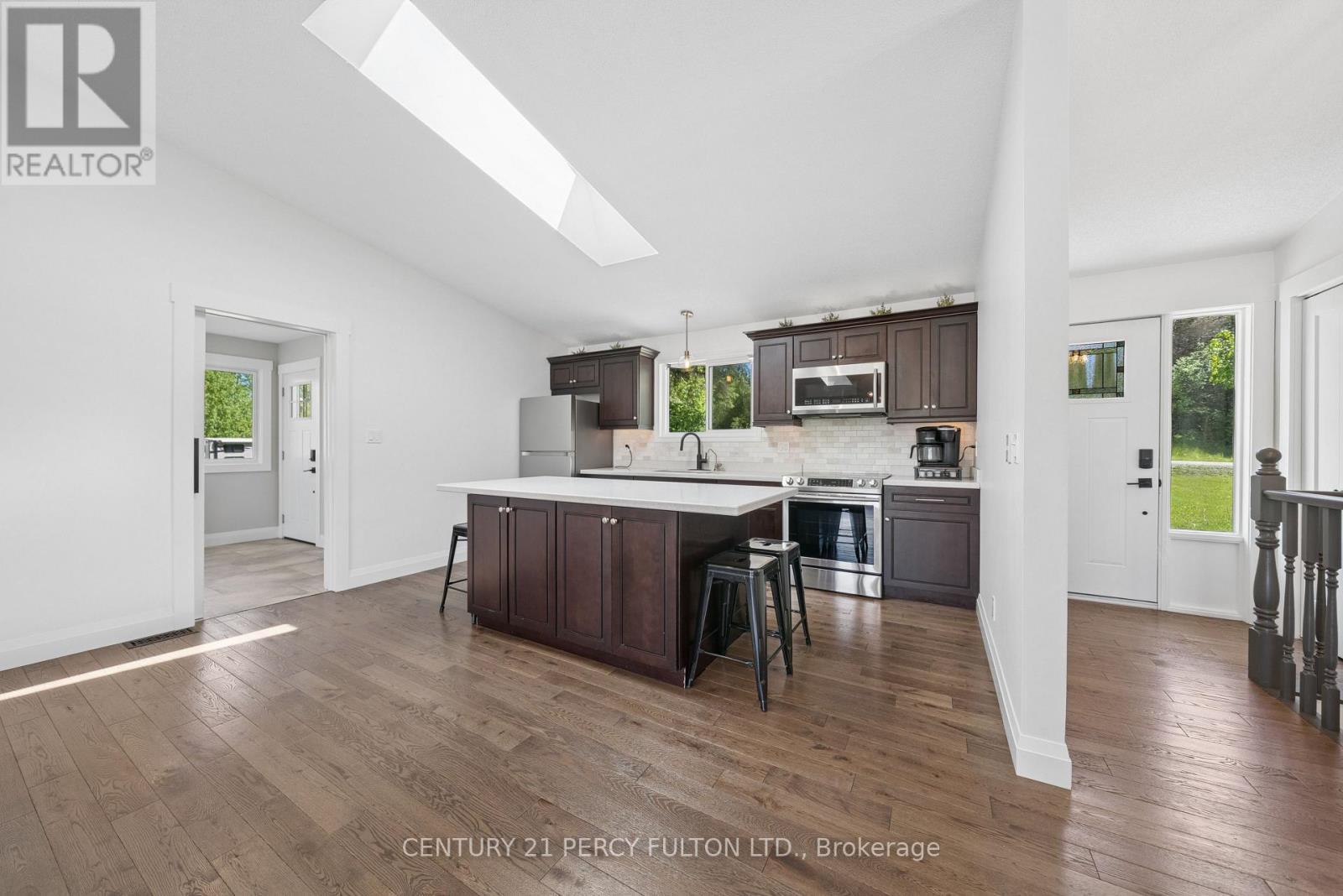 1935 Pratt'S Marina Road, Selwyn, ON
