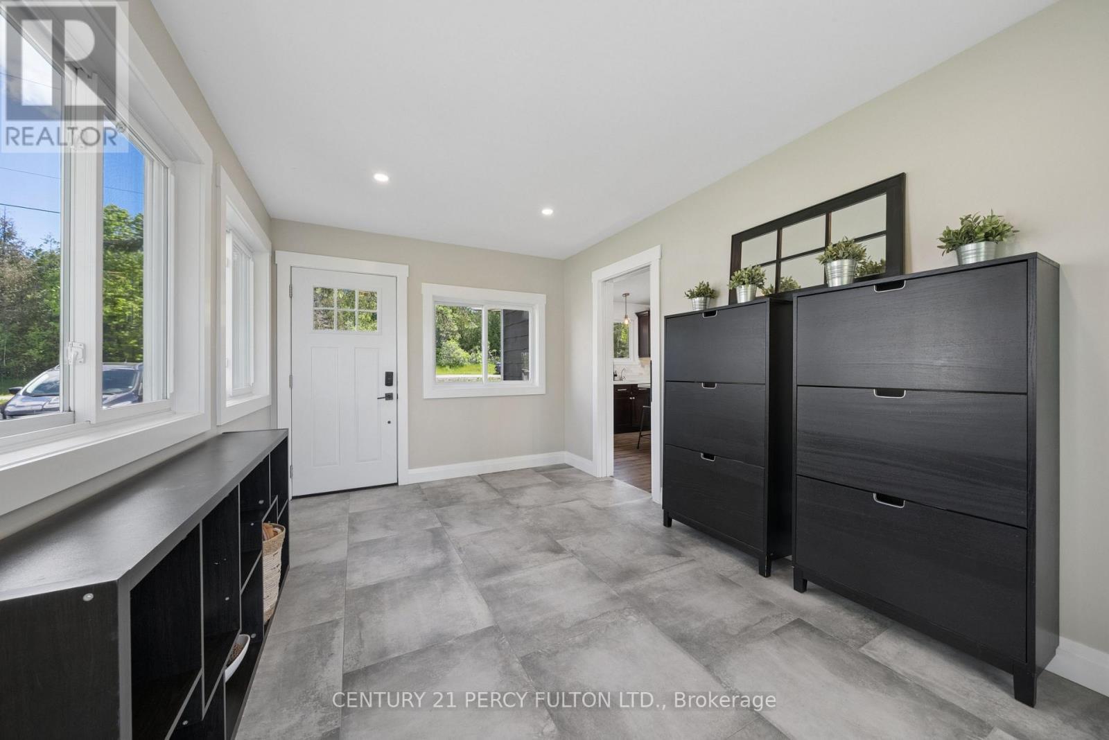 1935 Pratt'S Marina Road, Selwyn, ON