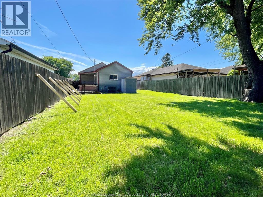 3074 Lloyd George Boulevard, Windsor, ON
