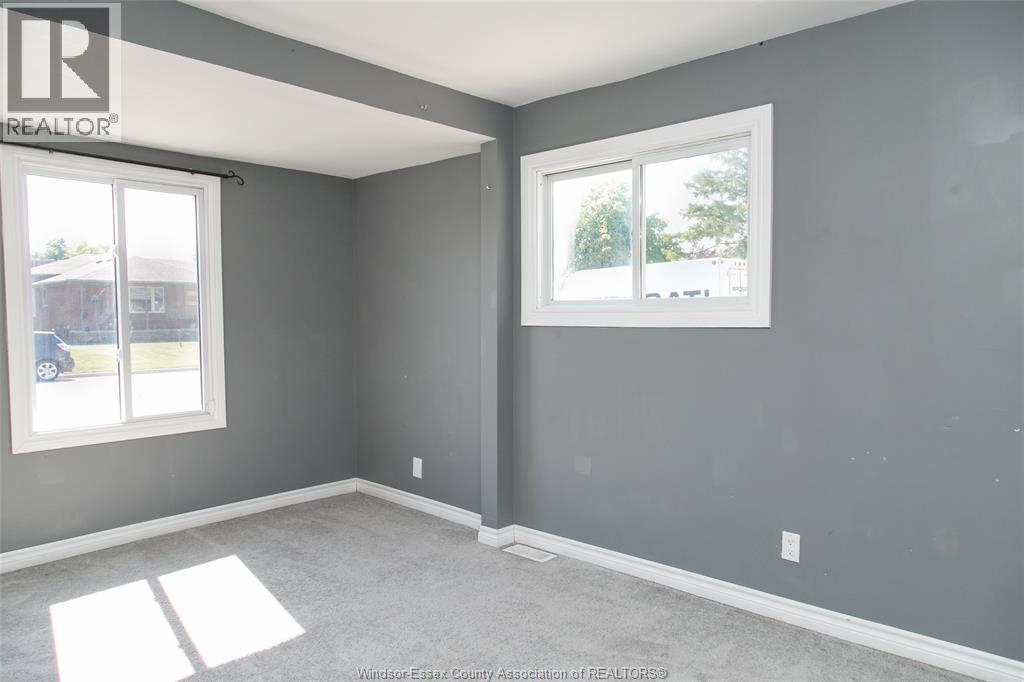 3074 Lloyd George Boulevard, Windsor, ON