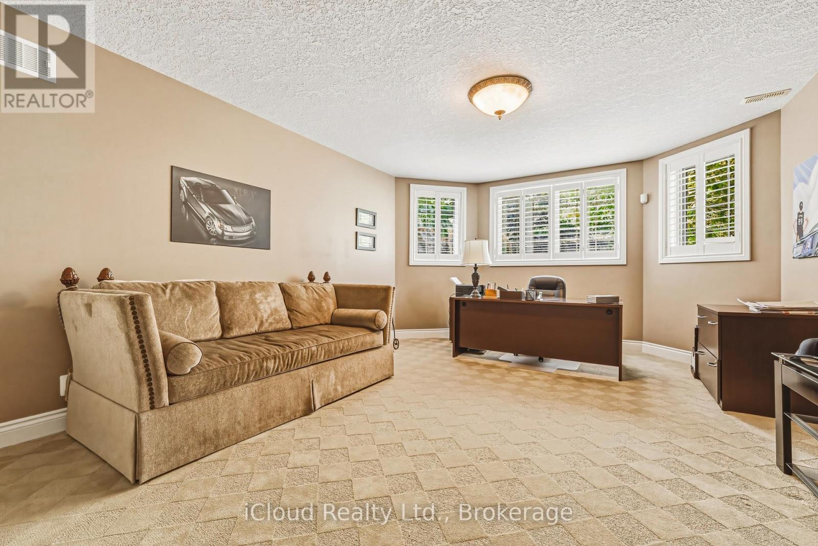 845 Hidden Valley Road, Kitchener, ON