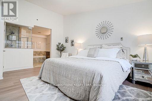 50 - 8 Brighton Place, Vaughan, ON