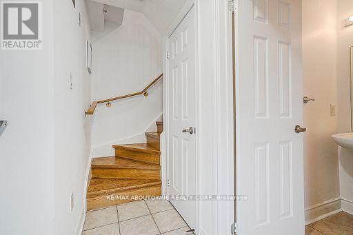 50 - 8 Brighton Place, Vaughan, ON