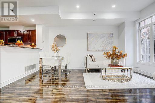 50 - 8 Brighton Place, Vaughan, ON