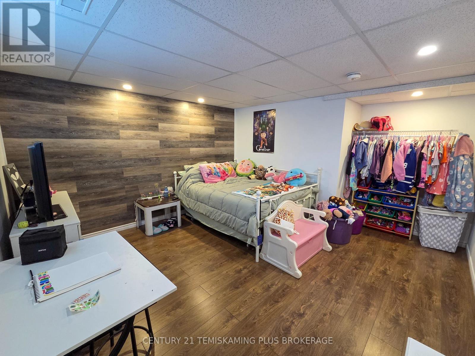 24 St. Joseph Boulevard, Timiskaming (Tim - Outside - Rural), ON