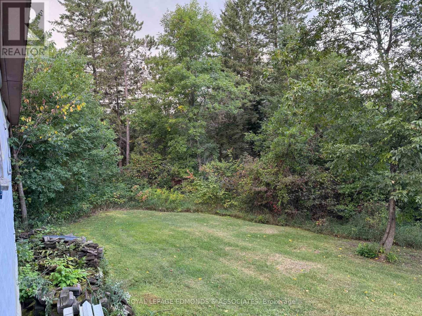 27 Stencells Road, Laurentian Valley, ON