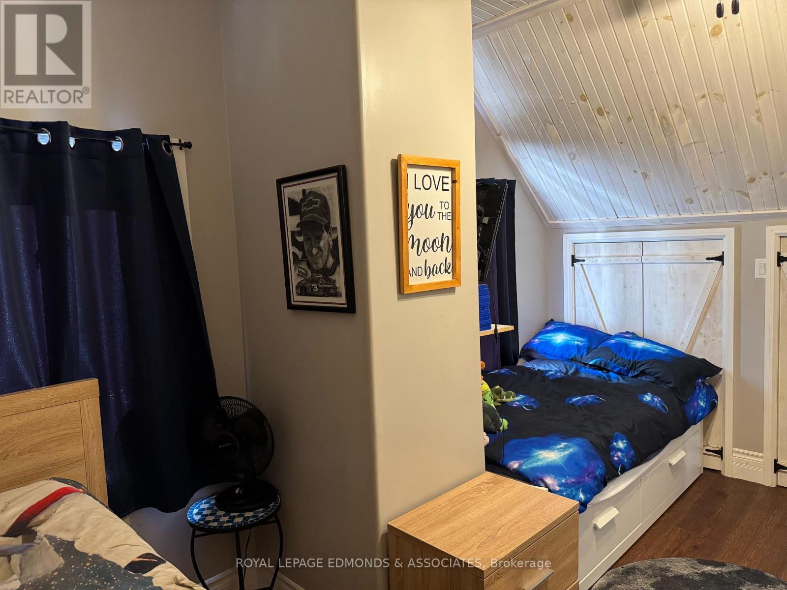 27 Stencells Road, Laurentian Valley, ON