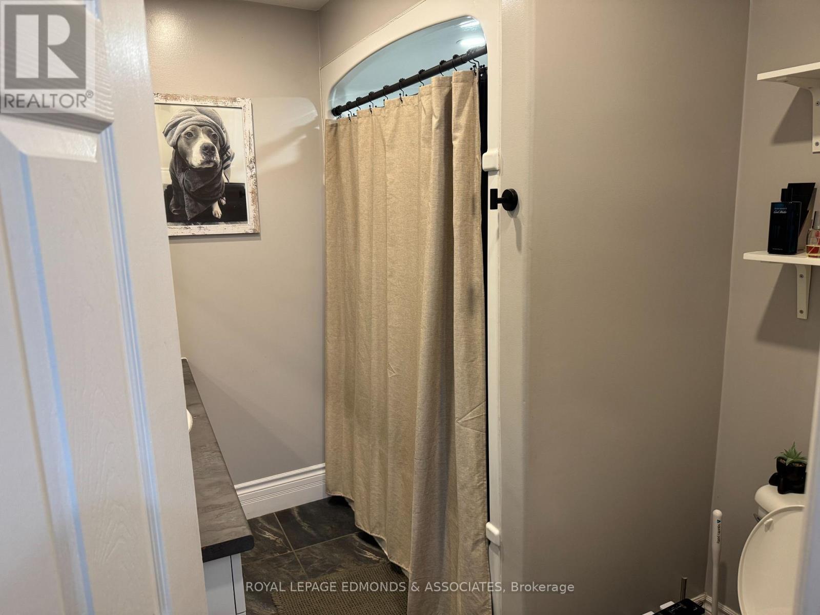 27 Stencells Road, Laurentian Valley, ON