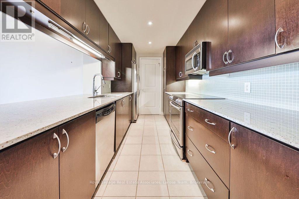 707 - 1055 Southdown Road, Mississauga, ON