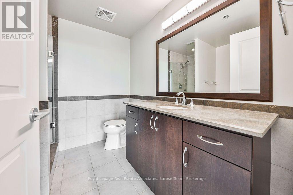 707 - 1055 Southdown Road, Mississauga, ON