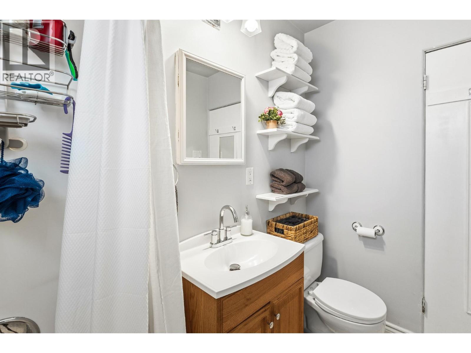 6310 Freeman Drive, Coldstream, BC