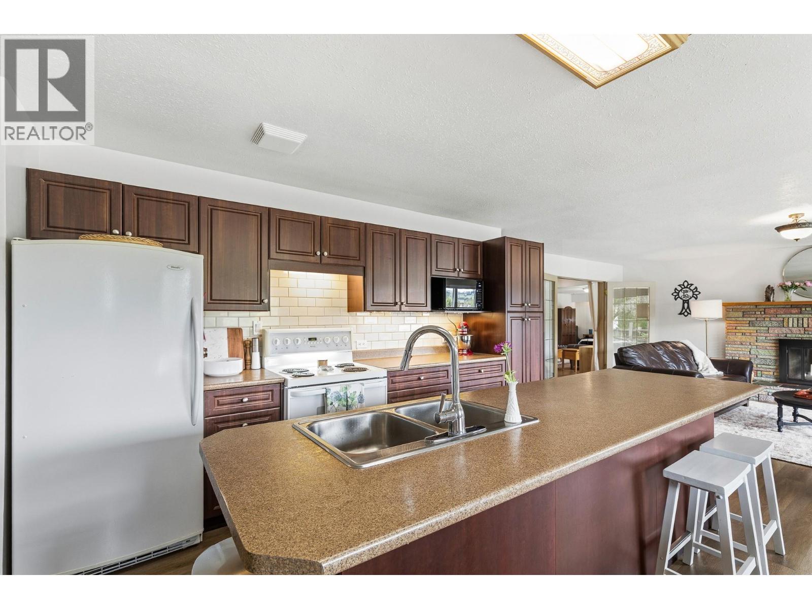 6310 Freeman Drive, Coldstream, BC