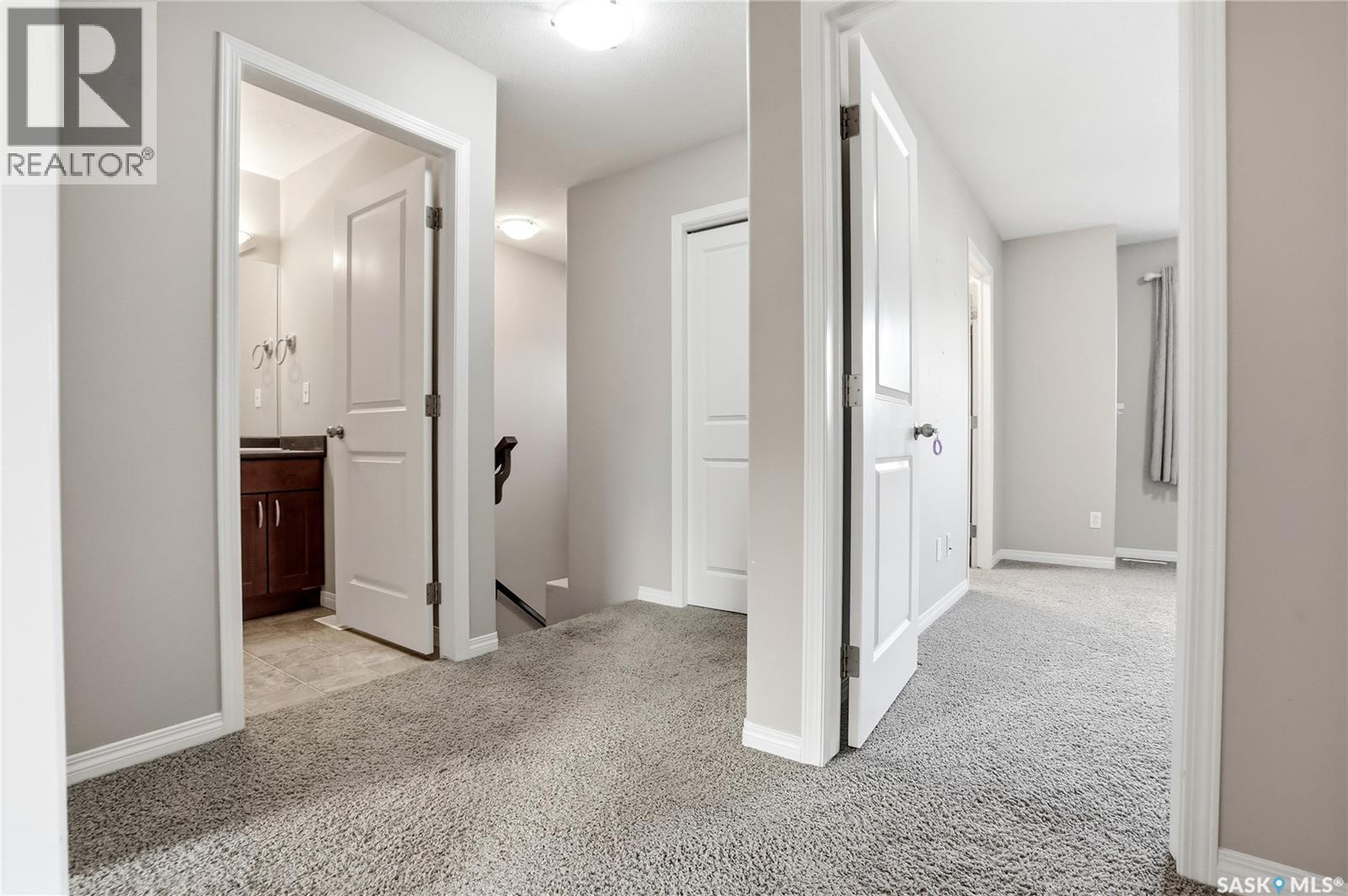 2 547 East Hampton Boulevard, Saskatoon, SK