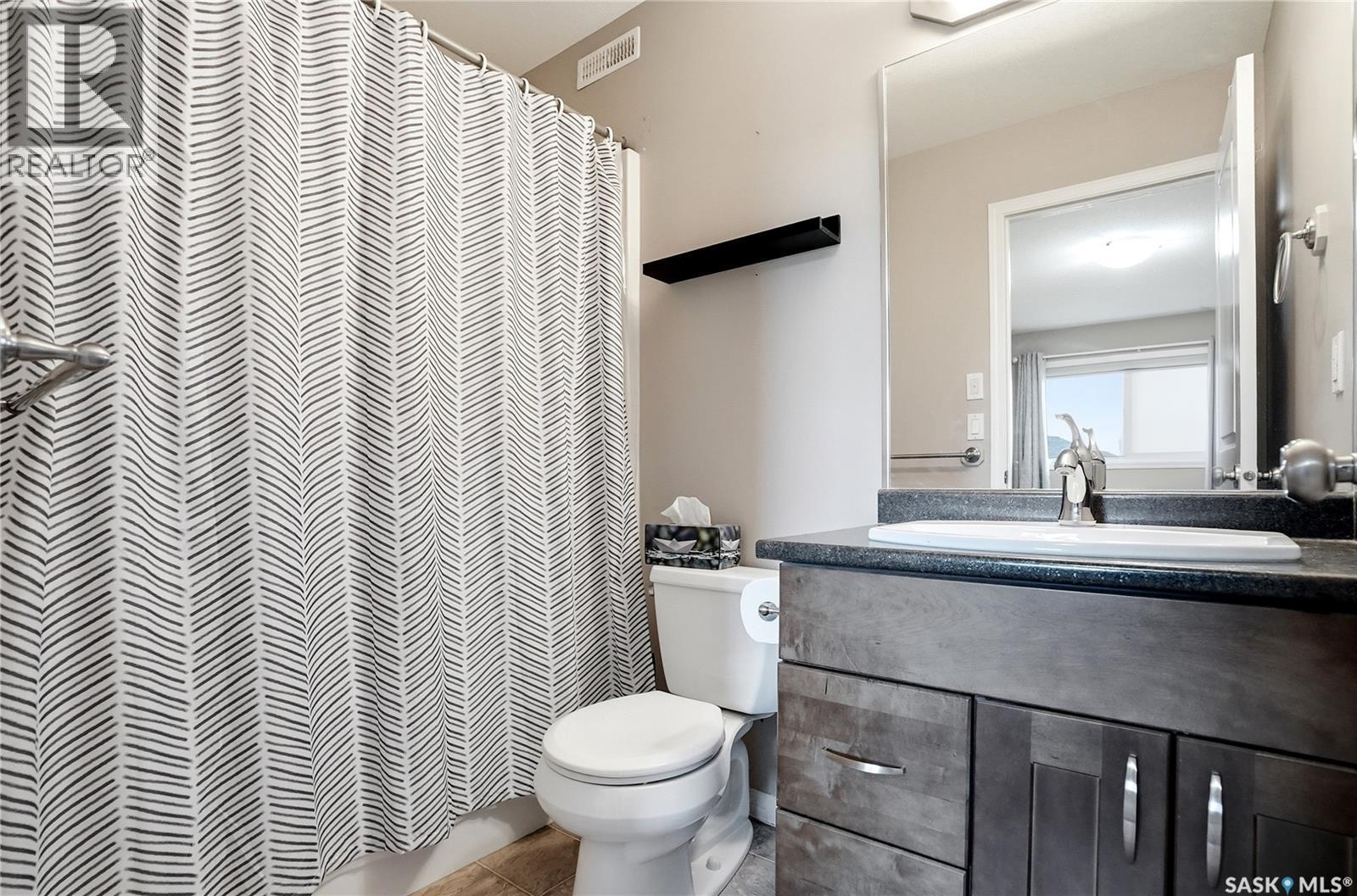 2 547 East Hampton Boulevard, Saskatoon, SK
