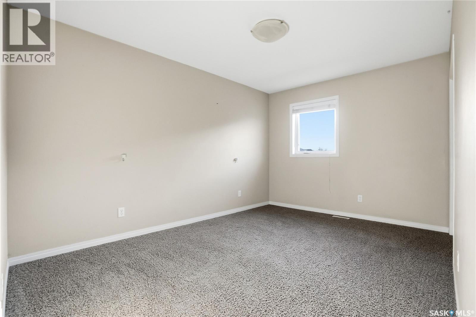 2 547 East Hampton Boulevard, Saskatoon, SK