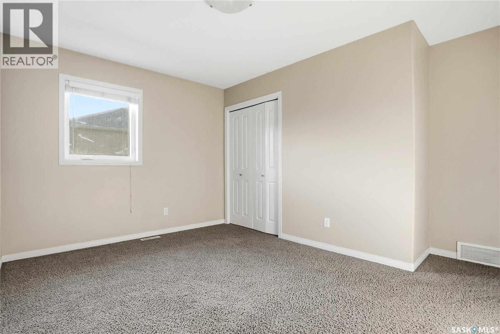 2 547 East Hampton Boulevard, Saskatoon, SK