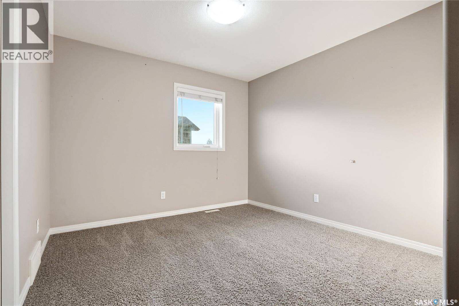 2 547 East Hampton Boulevard, Saskatoon, SK
