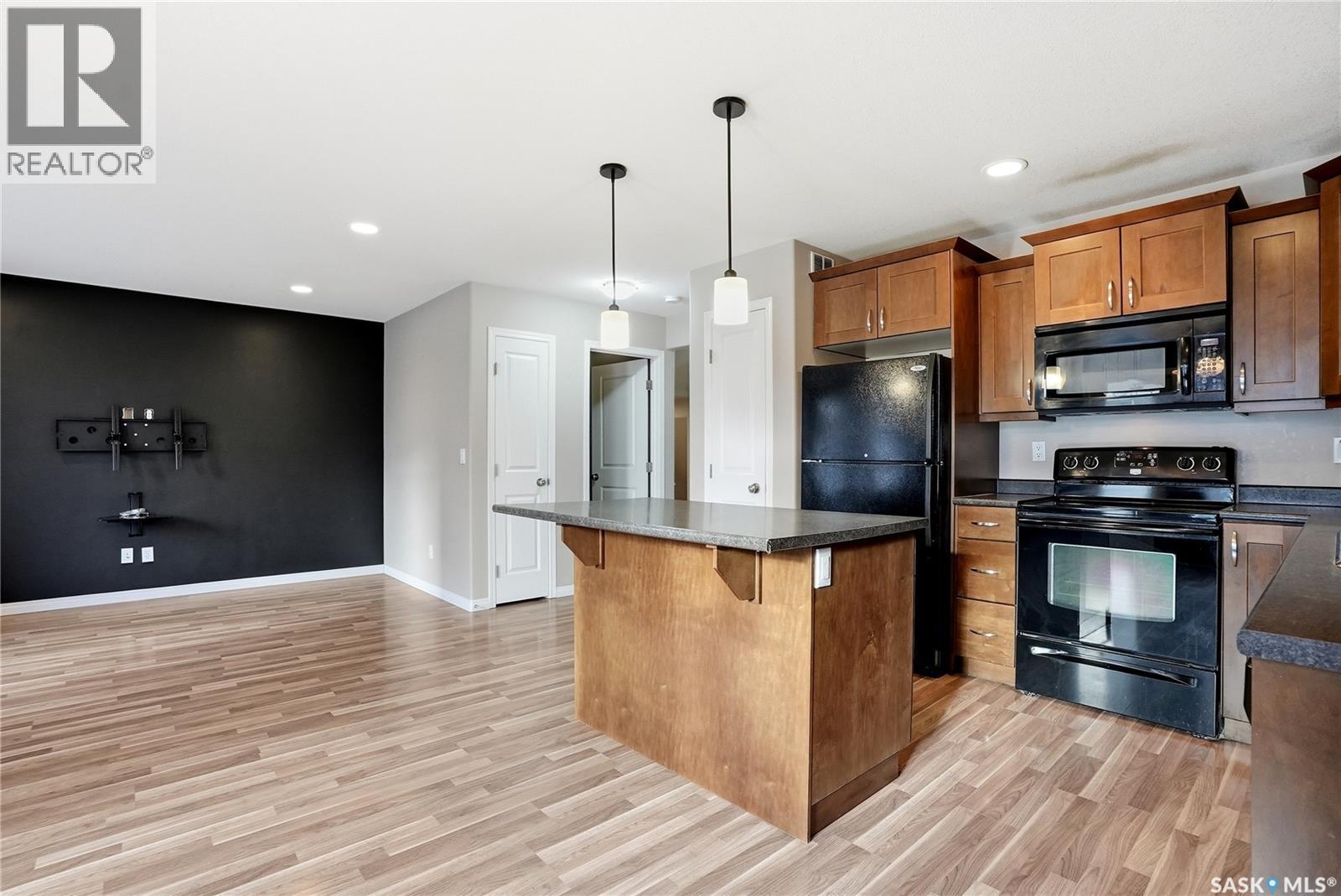 2 547 East Hampton Boulevard, Saskatoon, SK