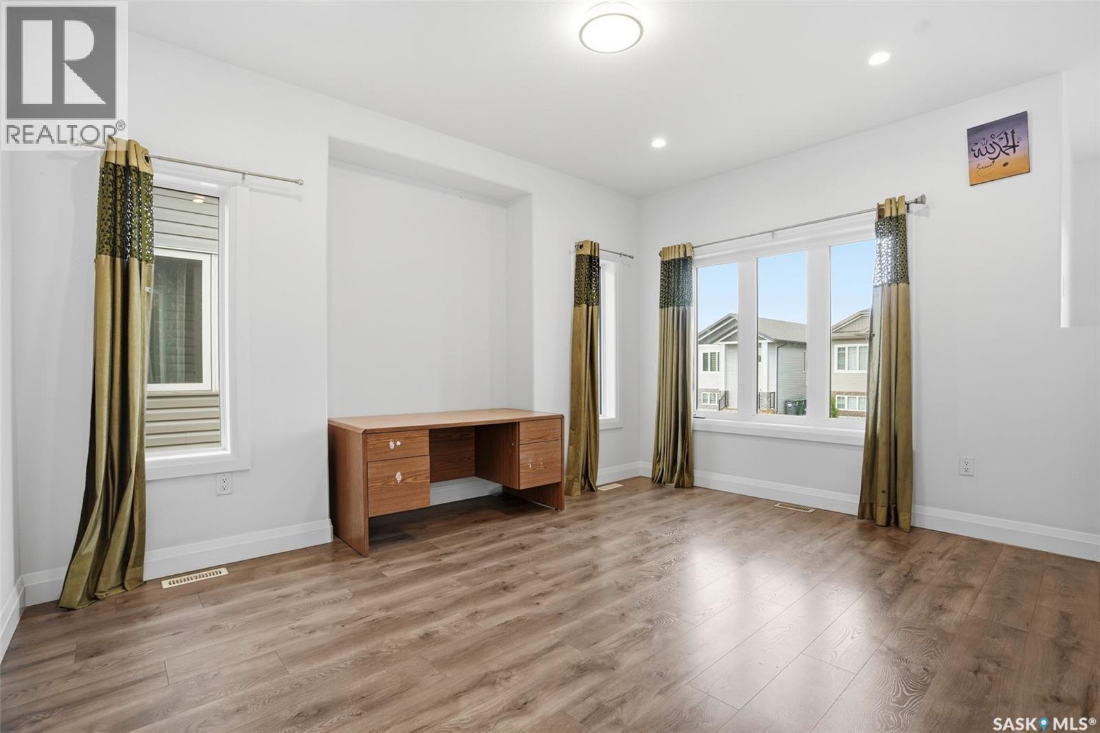 434 Mcarthur Crescent, Saskatoon, SK