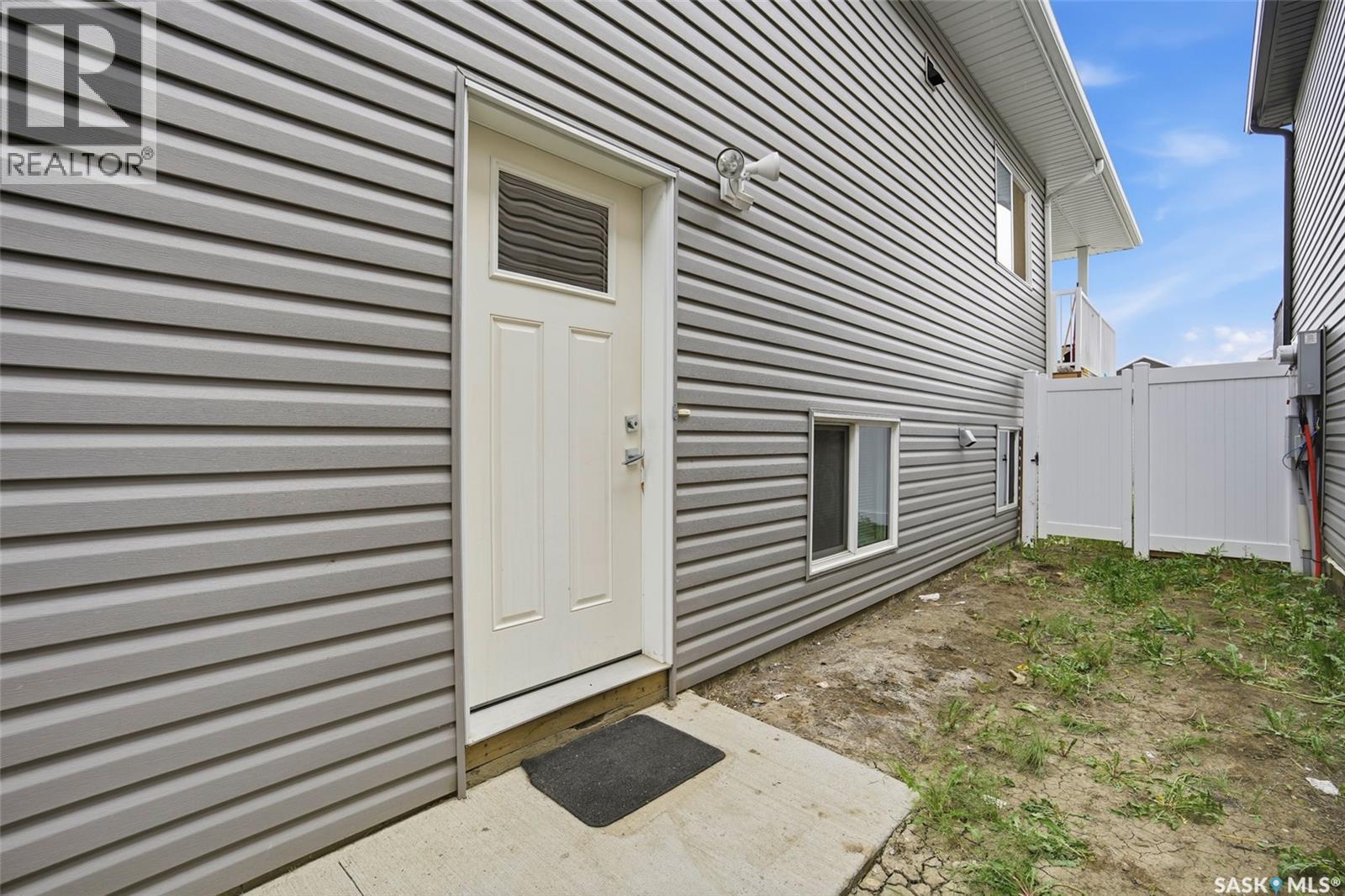 434 Mcarthur Crescent, Saskatoon, SK