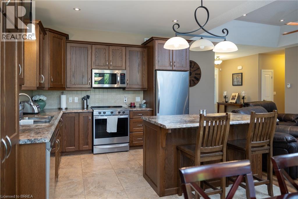 1827 Windham Road 3, Scotland, ON