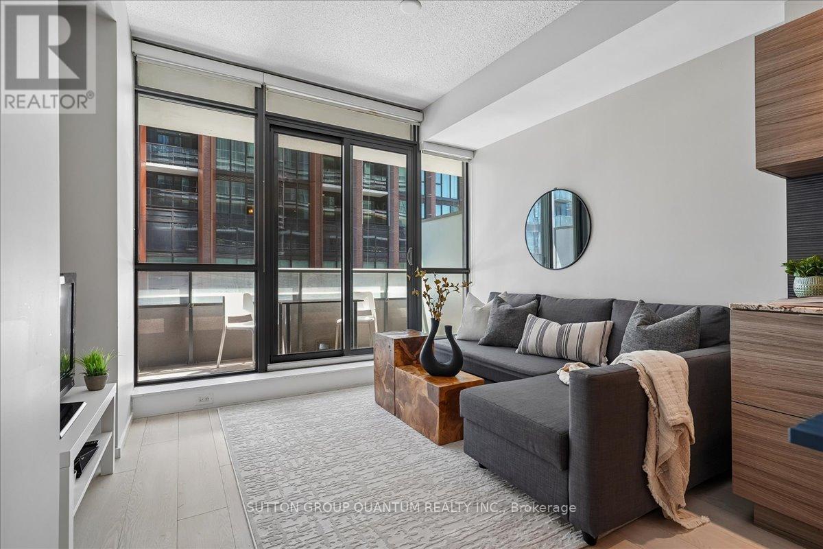 404 - 8 Charlotte Street, Toronto, ON - Indoor