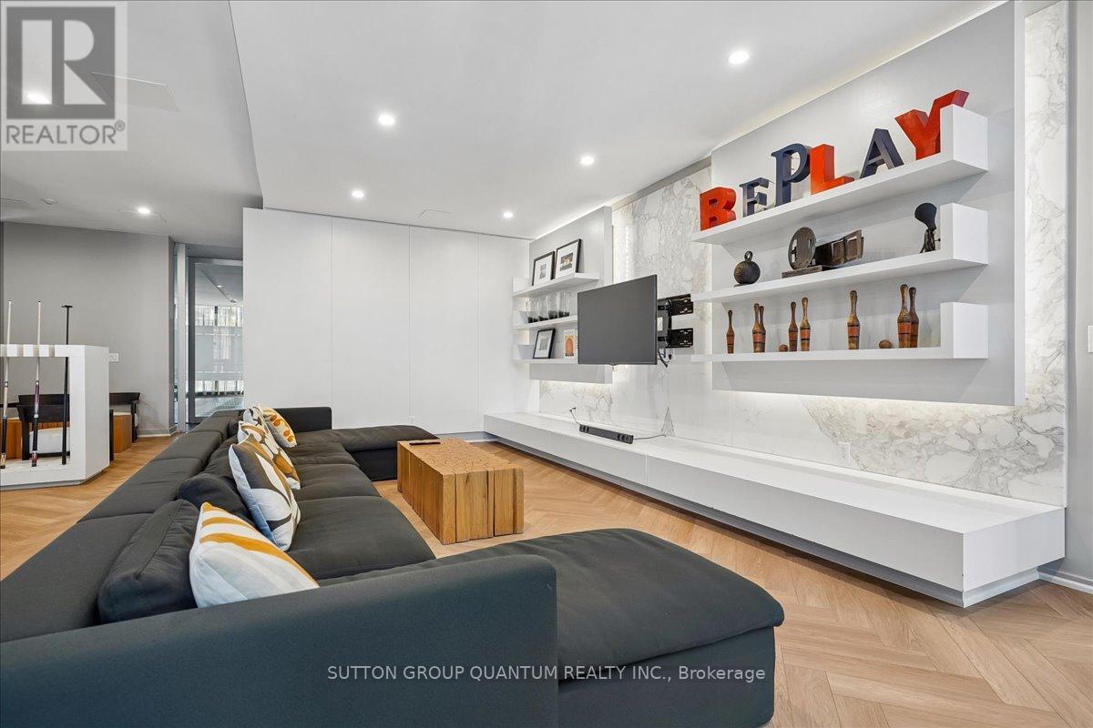 404 - 8 Charlotte Street, Toronto, ON - Indoor