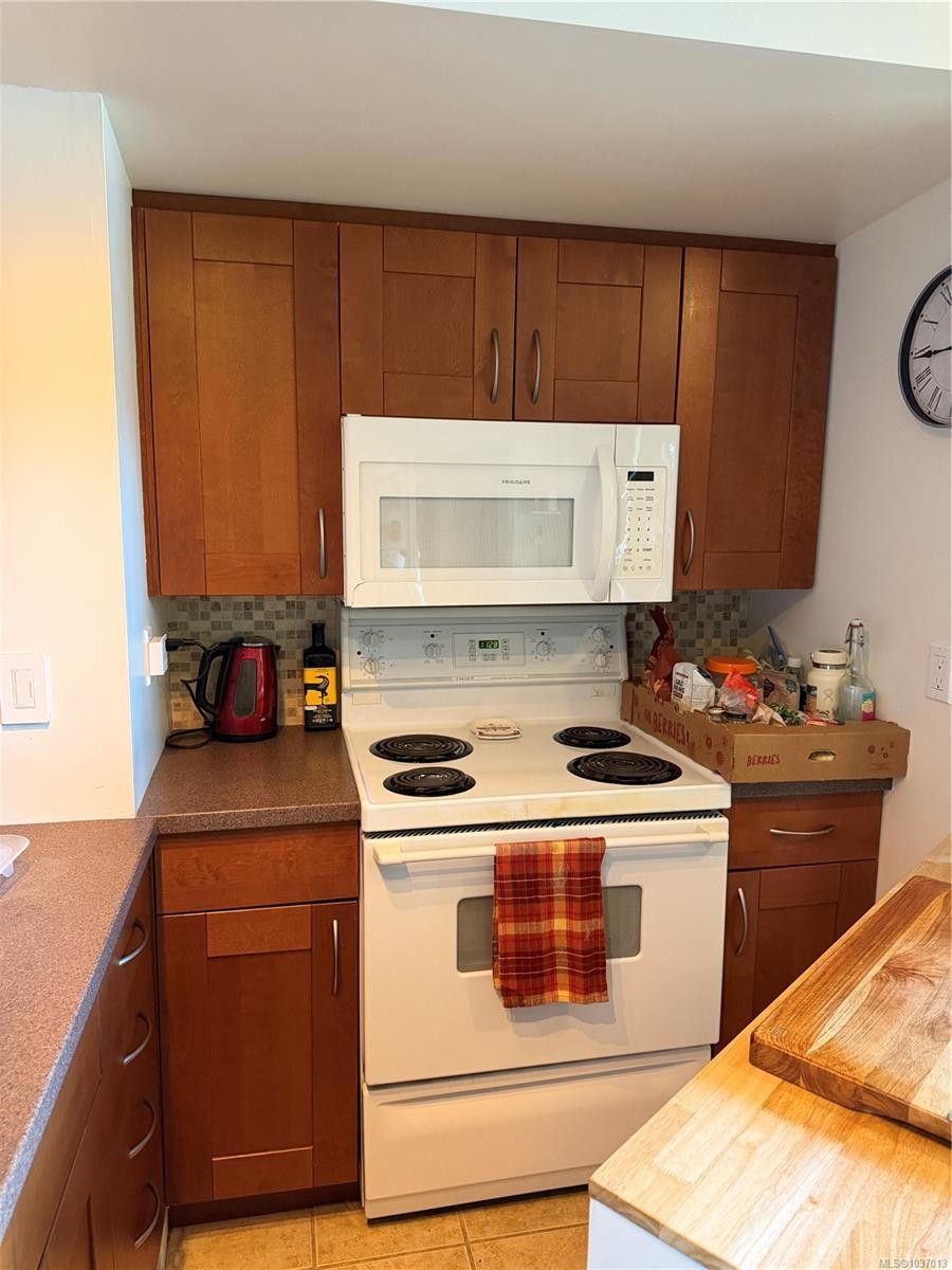 #Cabin 3-1136 North End Rd, Salt Spring, BC