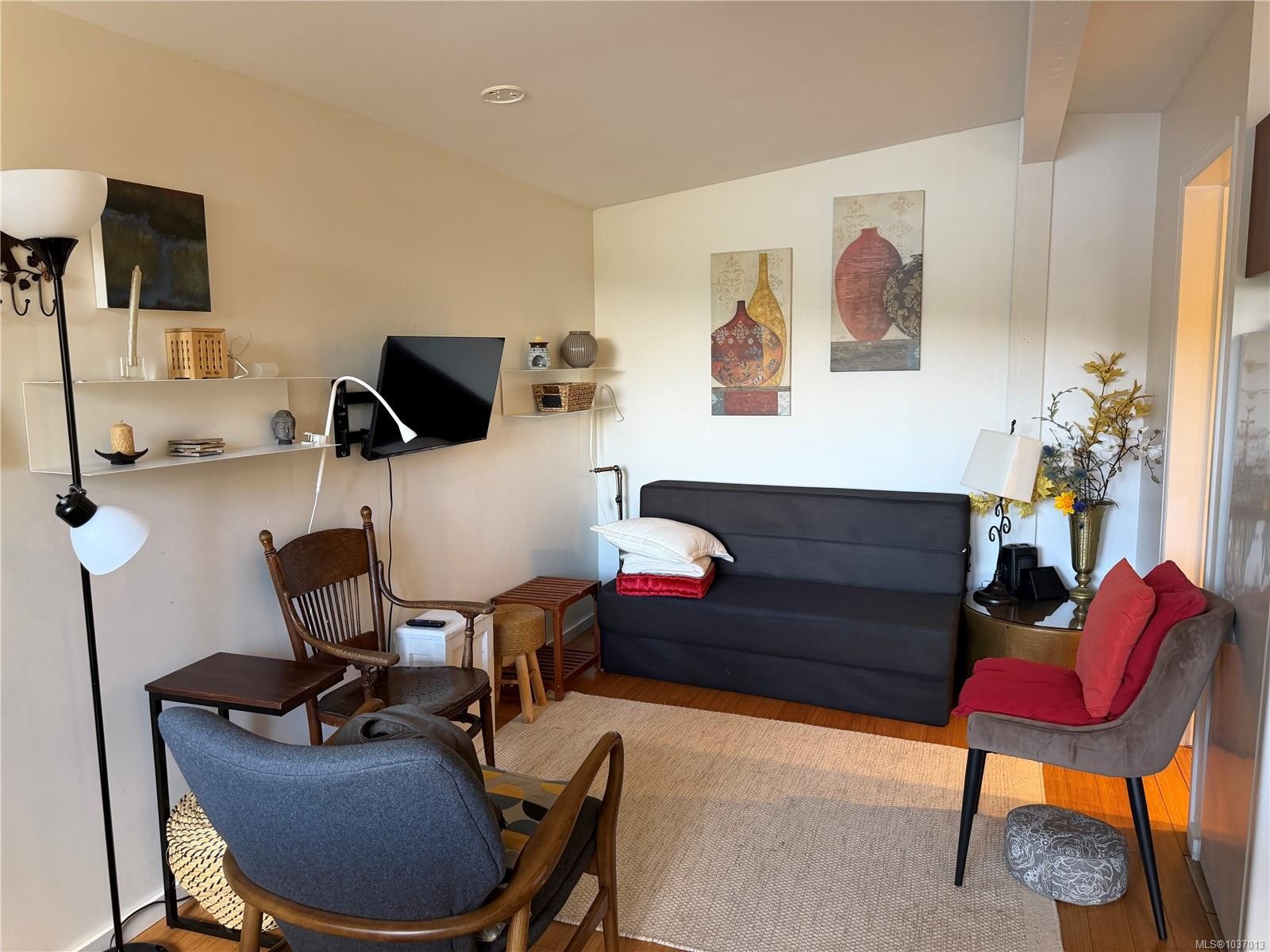 #Cabin 3-1136 North End Rd, Salt Spring, BC
