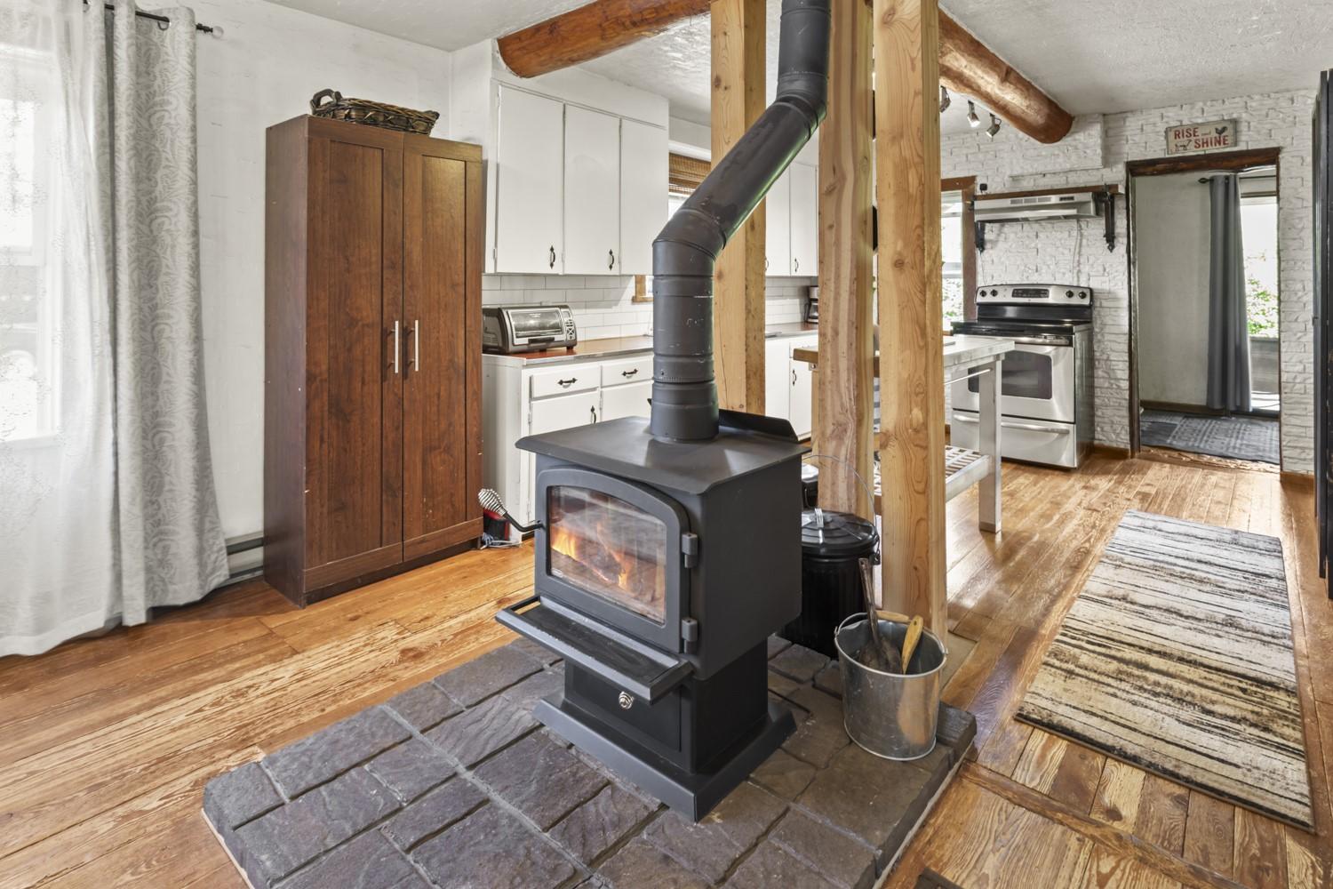 630 Canyon Lister Road, Canyon, BC
