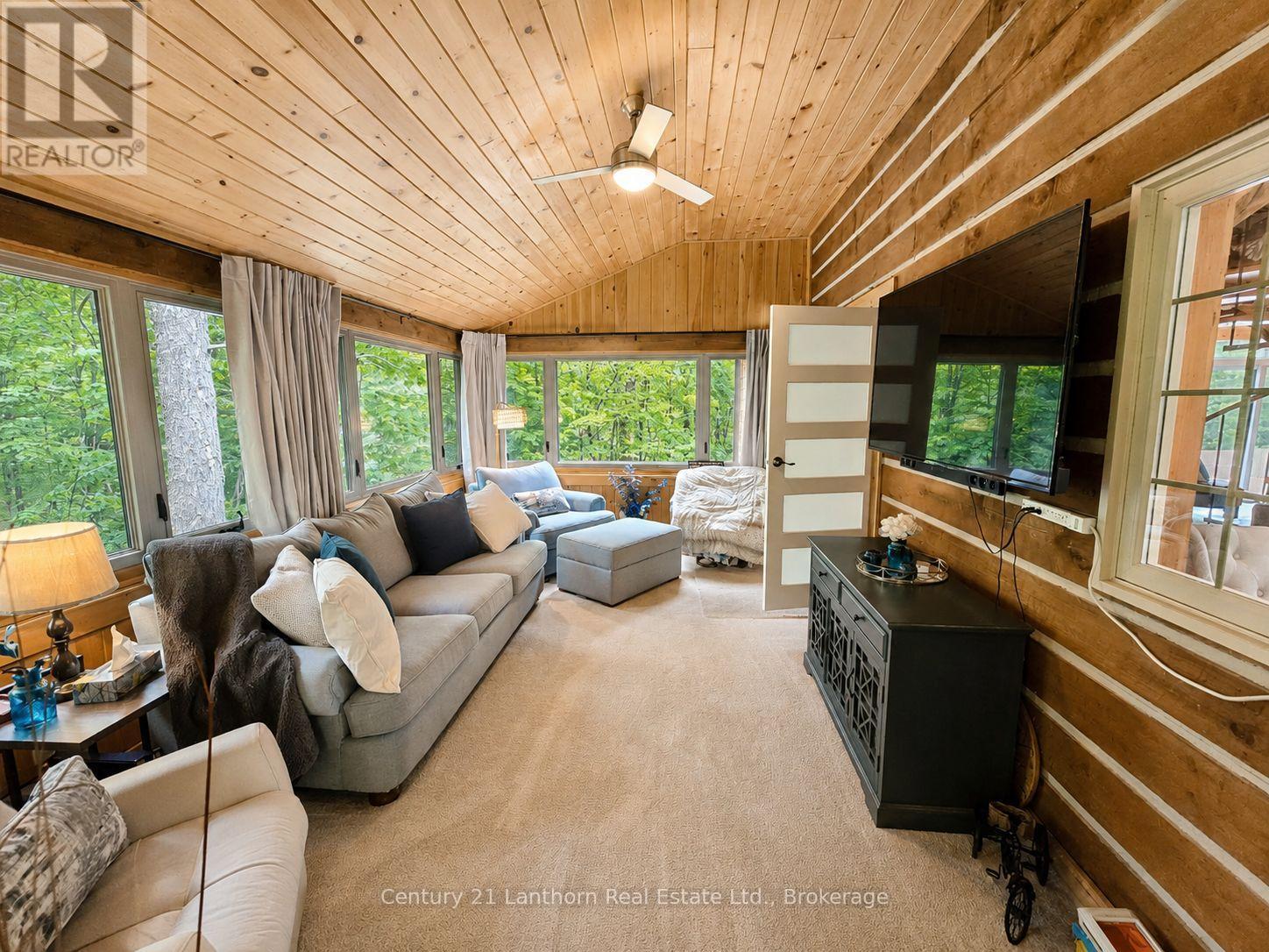 Living Room/Sun Room - 1045 Carnahan Lane, Frontenac (Frontenac Centre), ON