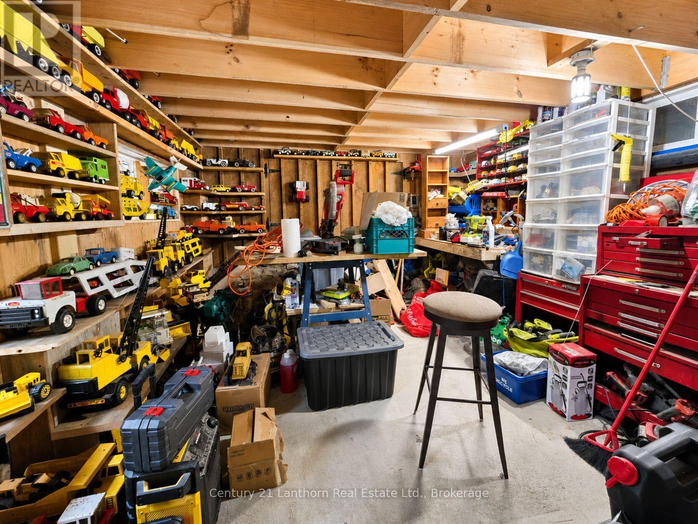 Workshop/Storage - 1045 Carnahan Lane, Frontenac (Frontenac Centre), ON