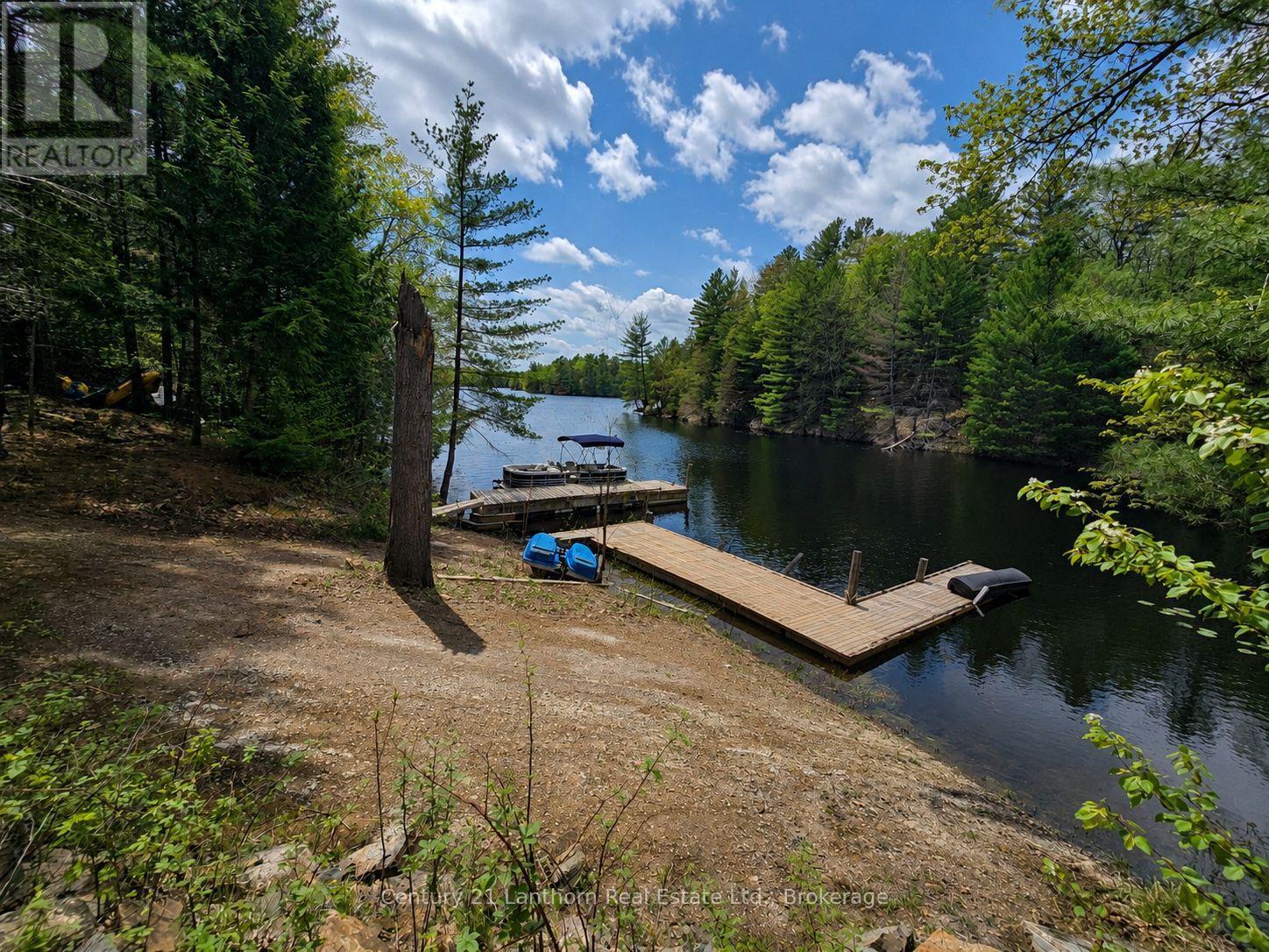 Private Docks - 1045 Carnahan Lane, Frontenac (Frontenac Centre), ON