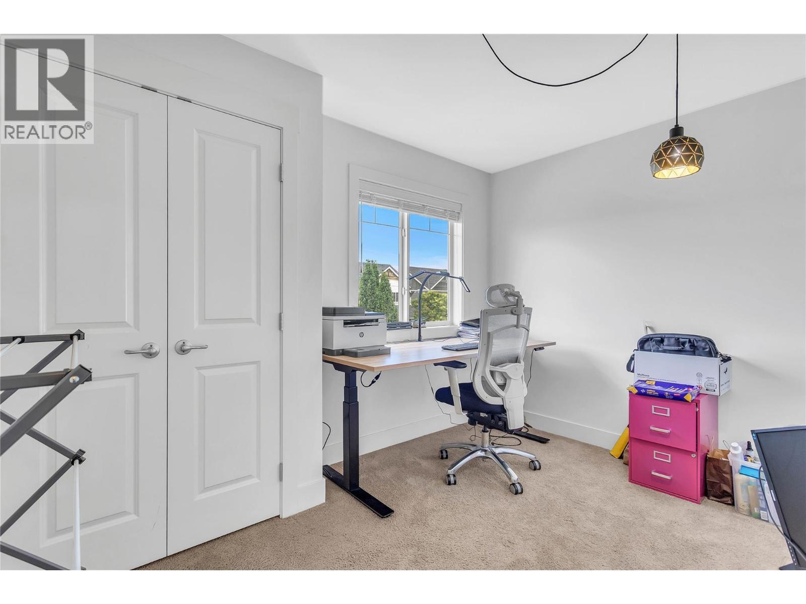 1279 Bergamot Avenue, Kelowna, BC