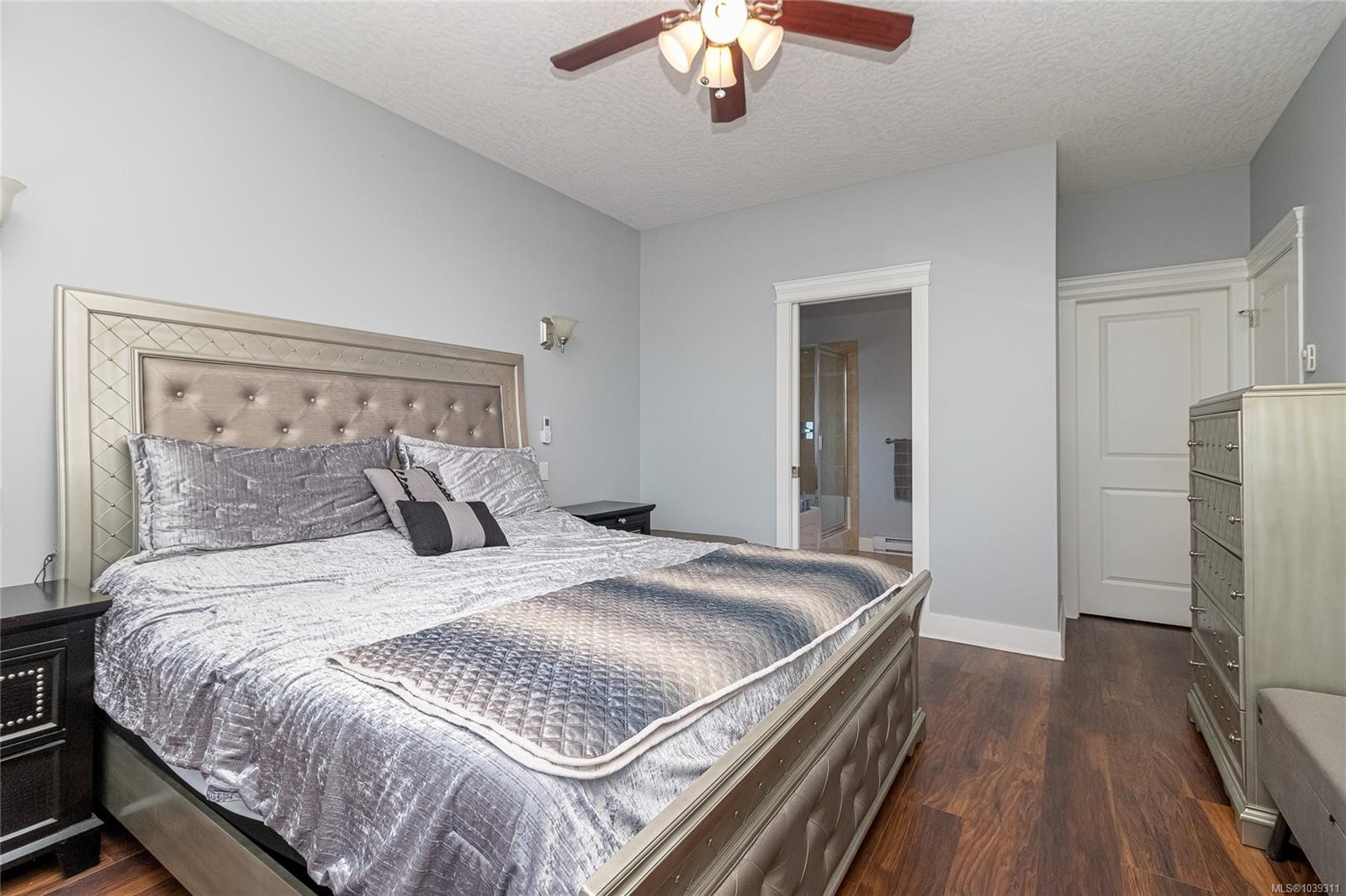 555 Leaside Ave, Saanich, BC